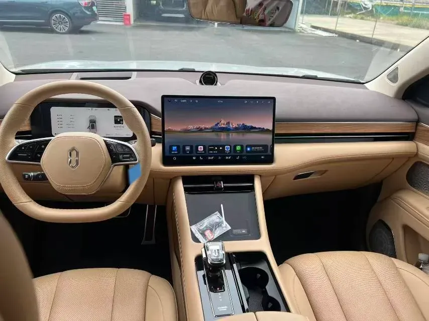 2024 AITO AITO M7 1.5T 152HP L4 REEV 42KWH,autocango,china used car exporter,china ev exporter,chinese used car exporter,chinese used ev exporter