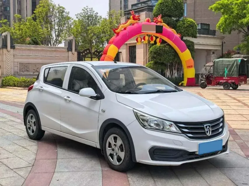 2016 BaoJun 310 1.2L 82HP L4 5MT,autocango,china used car exporter,china ev exporter,chinese used car exporter,chinese used ev exporter