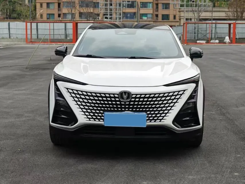 2022 ChangAn UNI-T 2.0T 233HP L4 8AT,autocango,china used car exporter,china ev exporter,chinese used car exporter,chinese used ev exporter