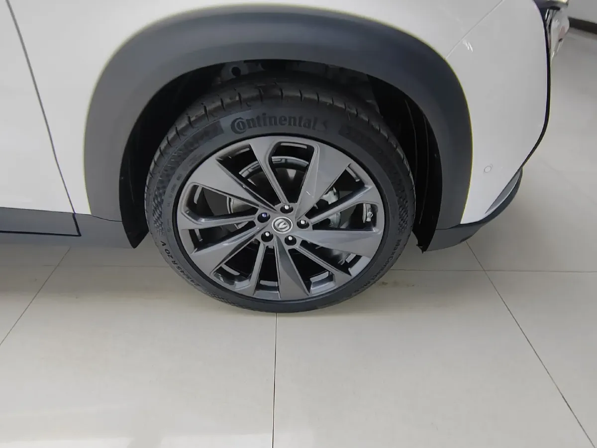 2020 ChangAn UNI-T 1.5T 180HP L4 7DCT,autocango,china used car exporter,china ev exporter,chinese used car exporter,chinese used ev exporter