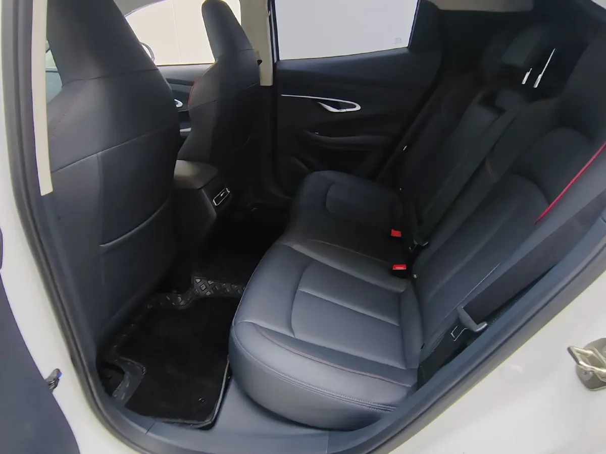 2020 ChangAn UNI-T 1.5T 180HP L4 7DCT,autocango,china used car exporter,china ev exporter,chinese used car exporter,chinese used ev exporter