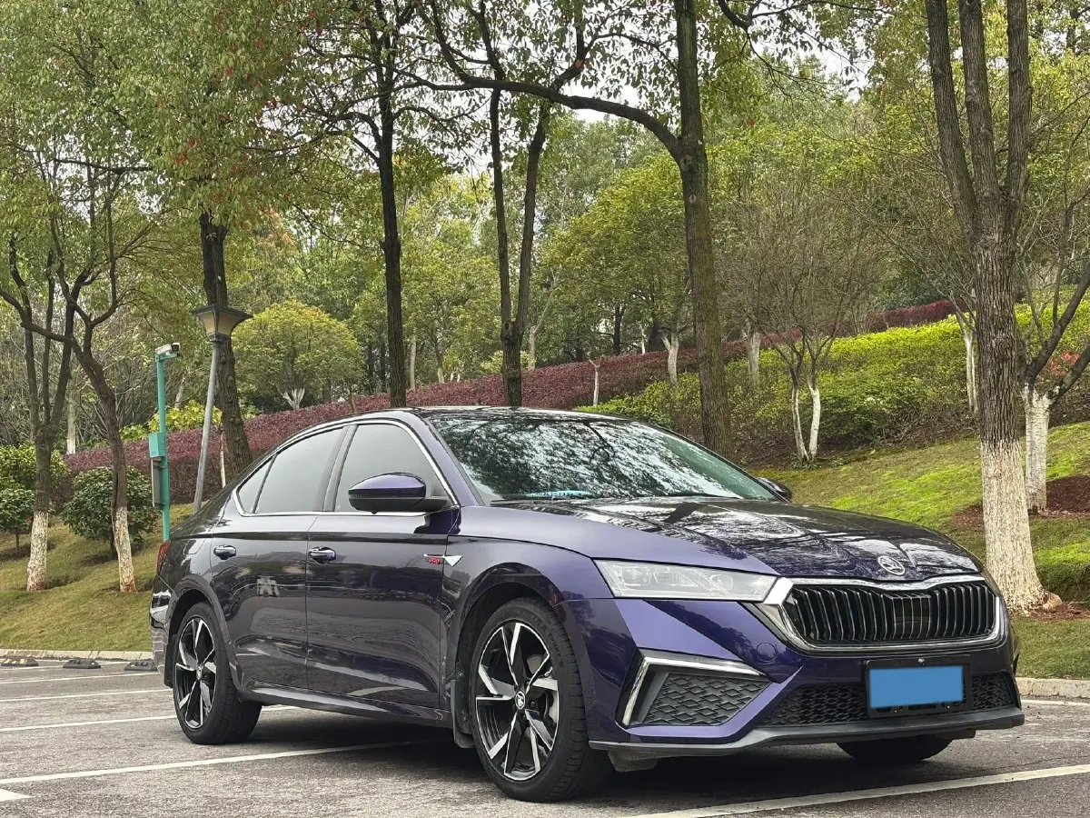 2021 Skoda Octavia 1.4T 150HP L4 7DCT,autocango,china used car exporter,china ev exporter,chinese used car exporter,chinese used ev exporter