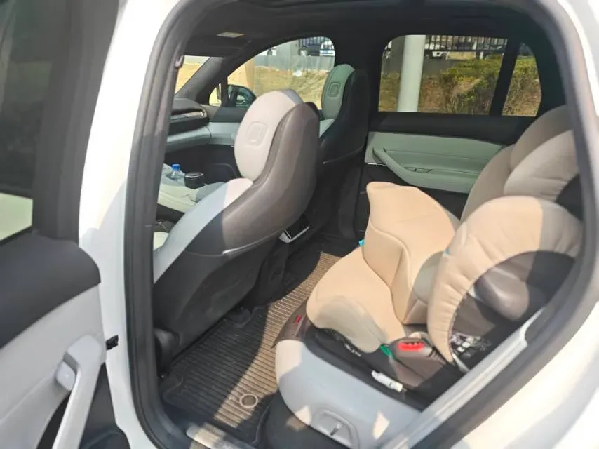 2024 NIO ES6 BEV 75KWH,autocango,china used car exporter,china ev exporter,chinese used car exporter,chinese used ev exporter