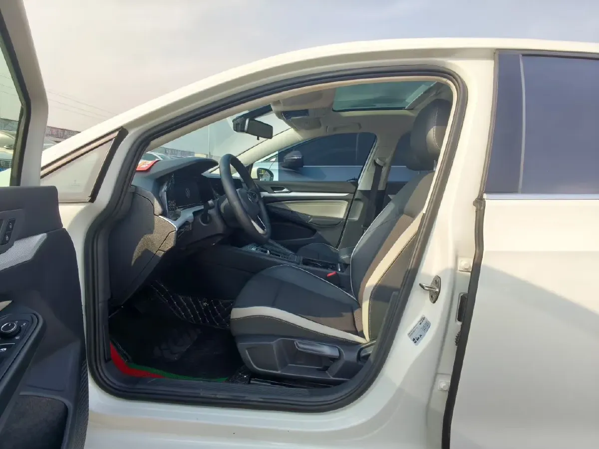 2021 Volkswagen Golf 1.4T 150HP L4 7DCT,autocango,china used car exporter,china ev exporter,chinese used car exporter,chinese used ev exporter