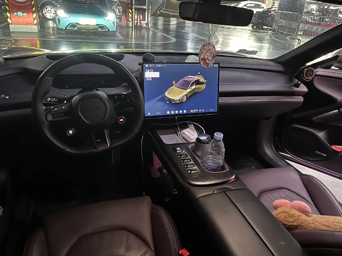 2024 MI SU7 BEV 101KWH,autocango,china used car exporter,china ev exporter,chinese used car exporter,chinese used ev exporter