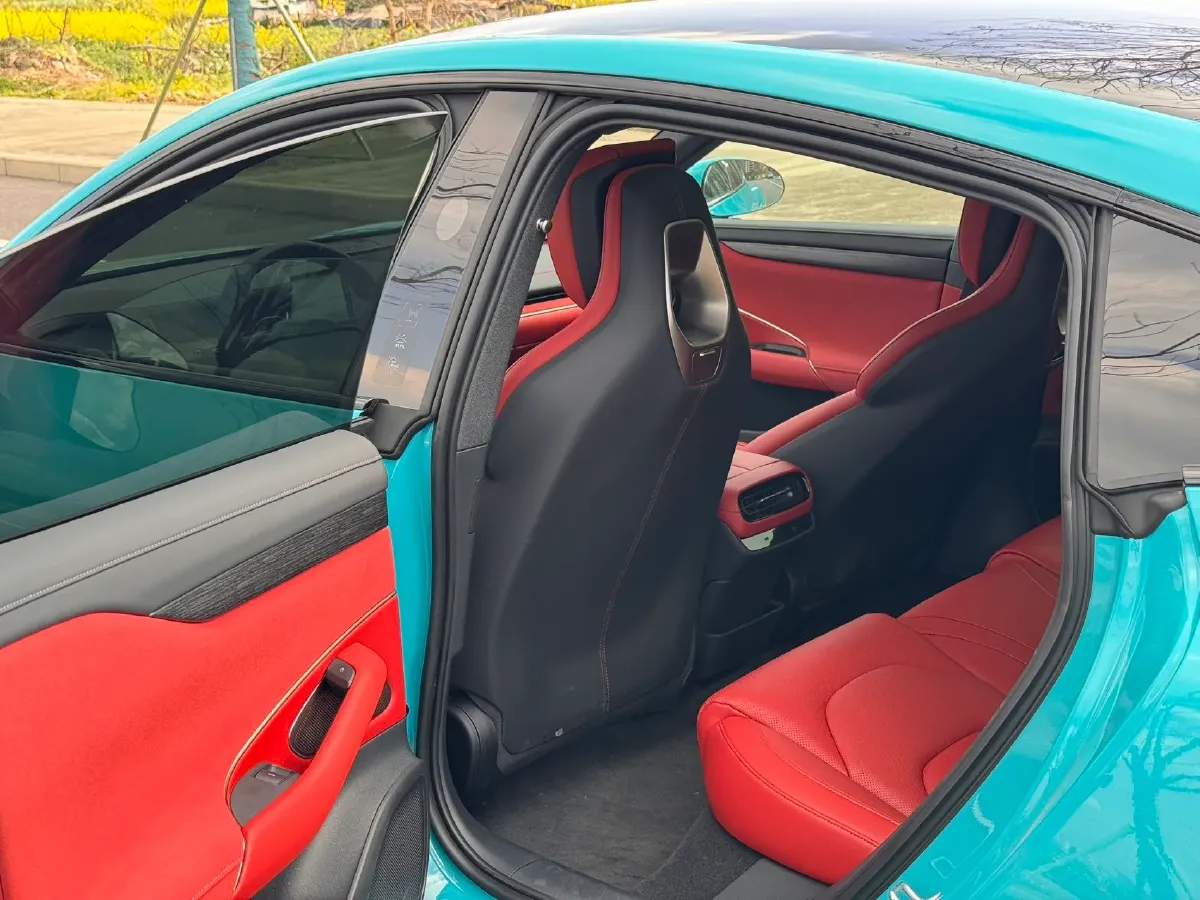 2024 MI SU7 BEV 94.3KWH,autocango,china used car exporter,china ev exporter,chinese used car exporter,chinese used ev exporter