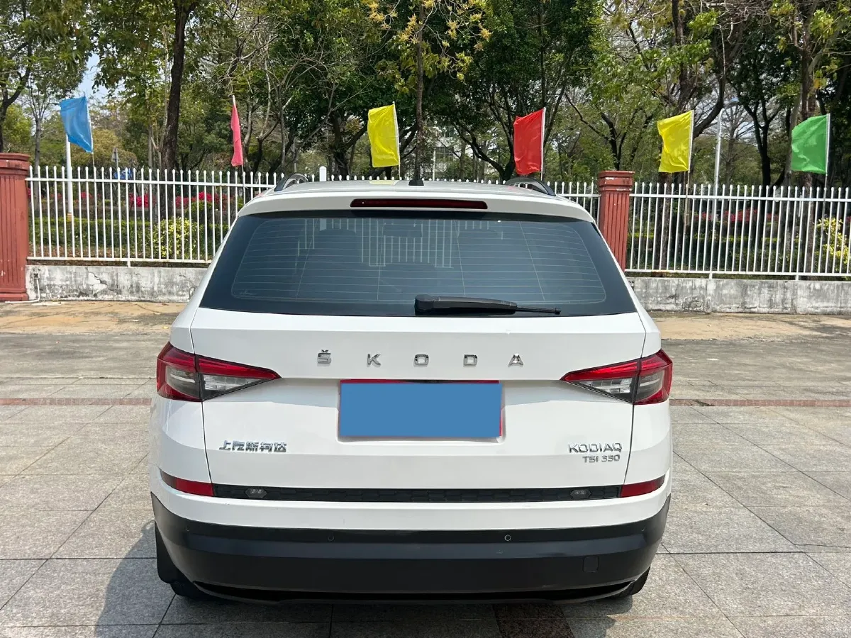 2019 Buick EnvisionPlus 1.5T 169HP L4 7DCT,autocango,china used car exporter,china ev exporter,chinese used car exporter,chinese used ev exporter