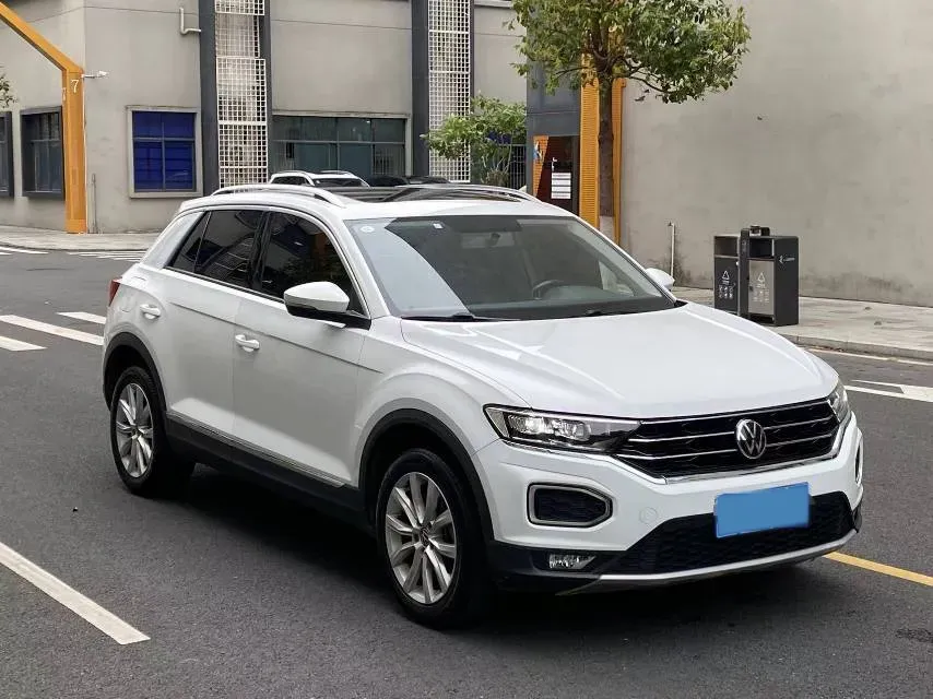 2022 Volkswagen T-Roc 1.4T 150HP L4 7DCT,autocango,china used car exporter,china ev exporter,chinese used car exporter,chinese used ev exporter