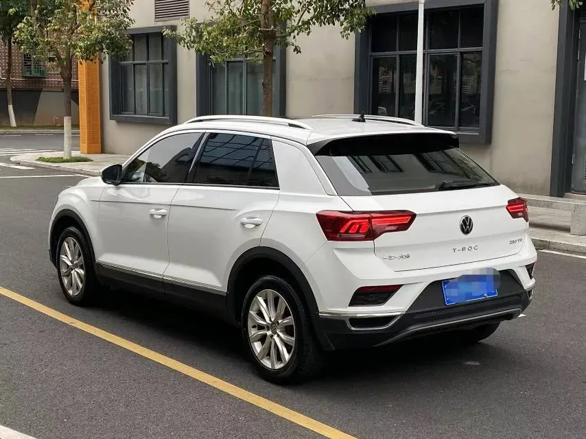 2022 Volkswagen T-Roc 1.4T 150HP L4 7DCT,autocango,china used car exporter,china ev exporter,chinese used car exporter,chinese used ev exporter
