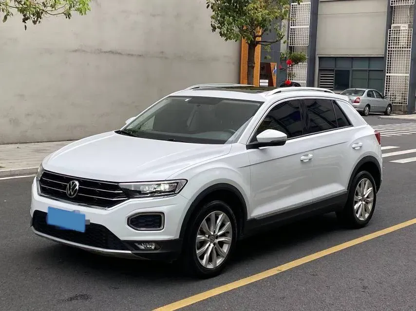 2022 Volkswagen T-Roc 1.4T 150HP L4 7DCT,autocango,china used car exporter,china ev exporter,chinese used car exporter,chinese used ev exporter