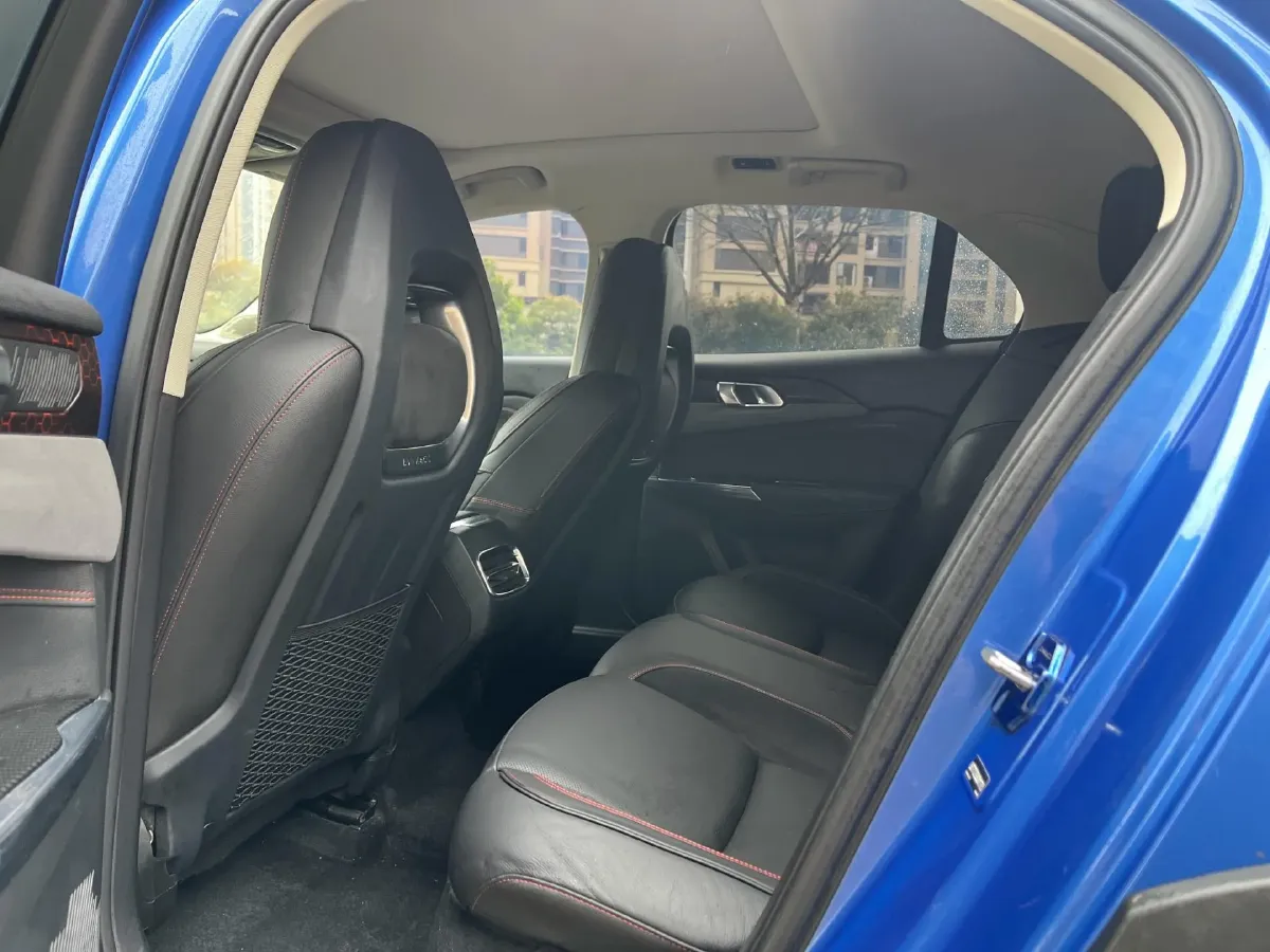 2018 Toyota C-HR 2.0L 171HP L4 CVT,autocango,china used car exporter,china ev exporter,chinese used car exporter,chinese used ev exporter