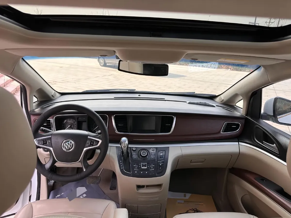 2018 Buick GL8 2.0T 260HP L4 6AT,autocango,china used car exporter,china ev exporter,chinese used car exporter,chinese used ev exporter