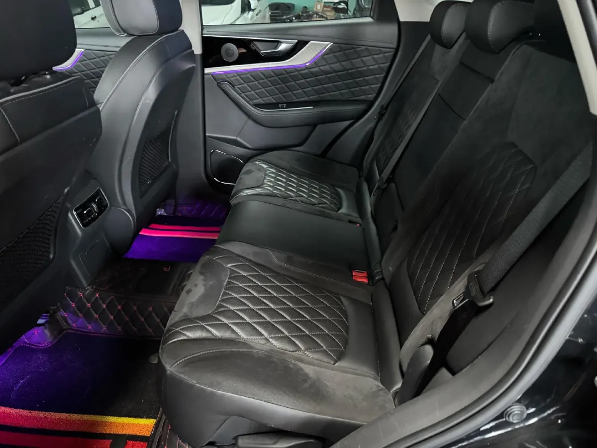 2019 HongQi HS5 2.0T 224HP L4 6AT,autocango,china used car exporter,china ev exporter,chinese used car exporter,chinese used ev exporter