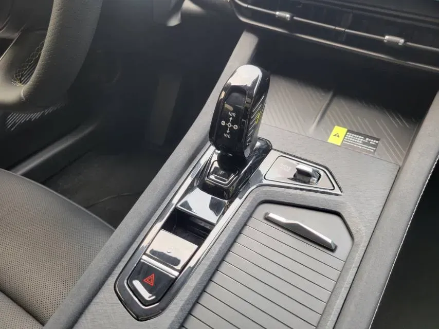 2023 MAXUS G50 1.5T 181HP L4 7DCT,autocango,china used car exporter,china ev exporter,chinese used car exporter,chinese used ev exporter