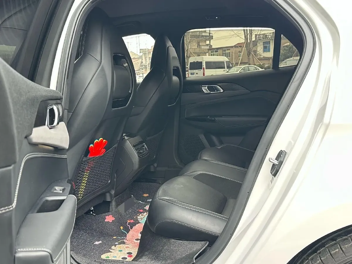 2022 LYNK&CO 03 2.0T 190HP L4 7DCT,autocango,china used car exporter,china ev exporter,chinese used car exporter,chinese used ev exporter