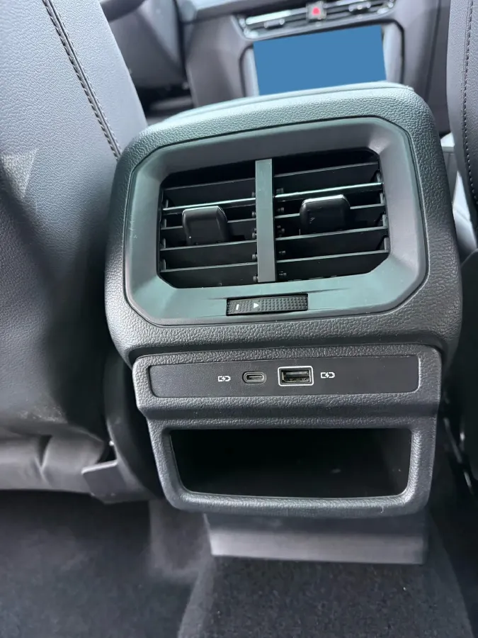 2021 Volkswagen Tharu 1.4T 150HP L4 7DCT,autocango,china used car exporter,china ev exporter,chinese used car exporter,chinese used ev exporter