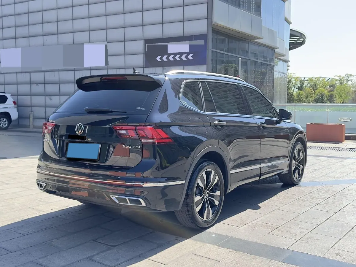 2024 Volkswagen Tiguan L 2.0T 186HP L4 7DCT,autocango,china used car exporter,china ev exporter,chinese used car exporter,chinese used ev exporter