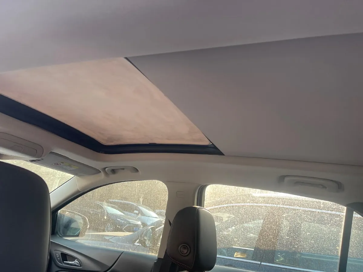 2019 Chevrolet Equinox 2.0T 260HP L4 9AT,autocango,china used car exporter,china ev exporter,chinese used car exporter,chinese used ev exporter