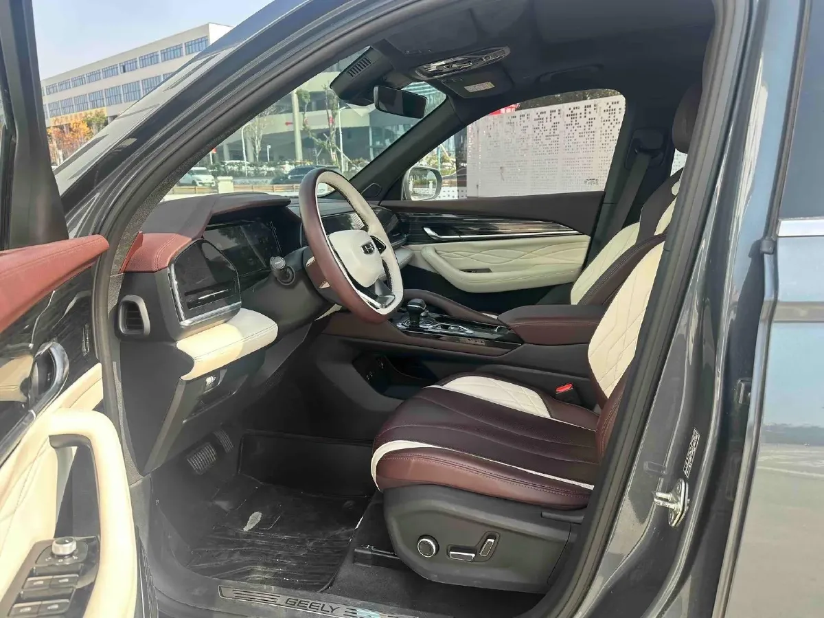 2021 Geely Monjaro 2.0T 218HP L4 7DCT,autocango,china used car exporter,china ev exporter,chinese used car exporter,chinese used ev exporter