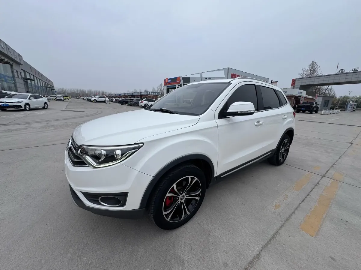 2017 FAW Senia R7 1.6L 116HP L4 6AT,autocango,china used car exporter,china ev exporter,chinese used car exporter,chinese used ev exporter