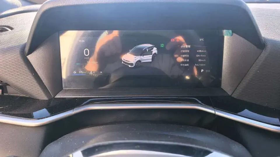 2025 Geely Coolray 1.5T 181HP L4 7DCT,autocango,china used car exporter,china ev exporter,chinese used car exporter,chinese used ev exporter