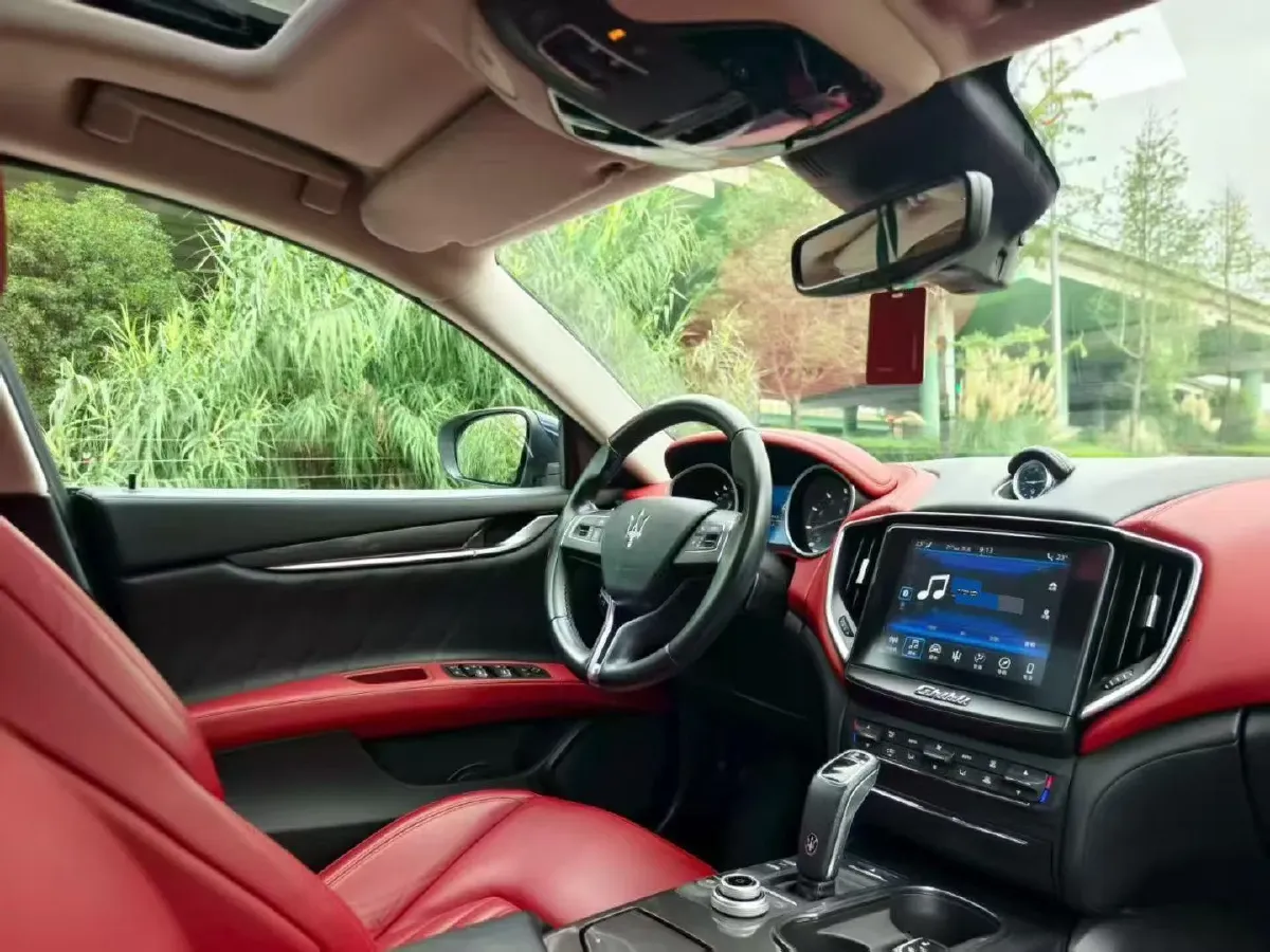 2019 Maserati Ghibli 3.0T 350HP V6 8AT,autocango,china used car exporter,china ev exporter,chinese used car exporter,chinese used ev exporter