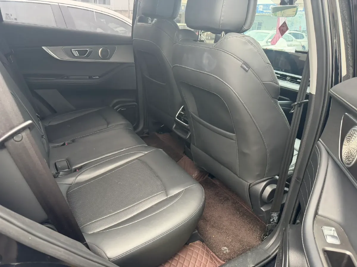 2022 Chery Tiggo 8 PRO 1.6T 197HP L4 7DCT,autocango,china used car exporter,china ev exporter,chinese used car exporter,chinese used ev exporter