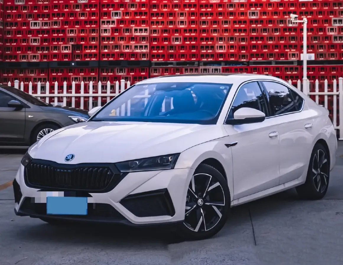 2022 Skoda Octavia 1.4T 150HP L4 7DCT,autocango,china used car exporter,china ev exporter,chinese used car exporter,chinese used ev exporter
