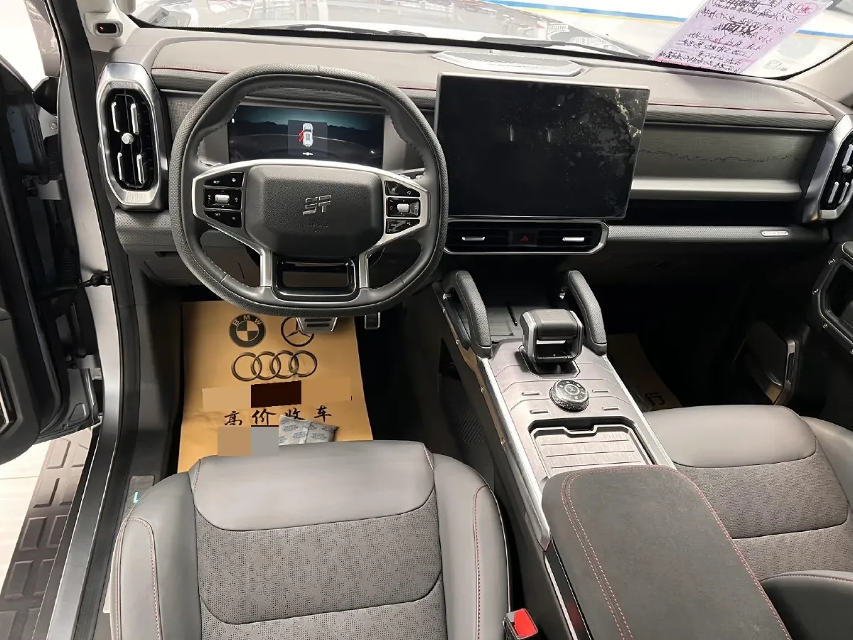 2024 Jetour Traveller 2.0T 254HP L4 7DCT,autocango,china used car exporter,china ev exporter,chinese used car exporter,chinese used ev exporter