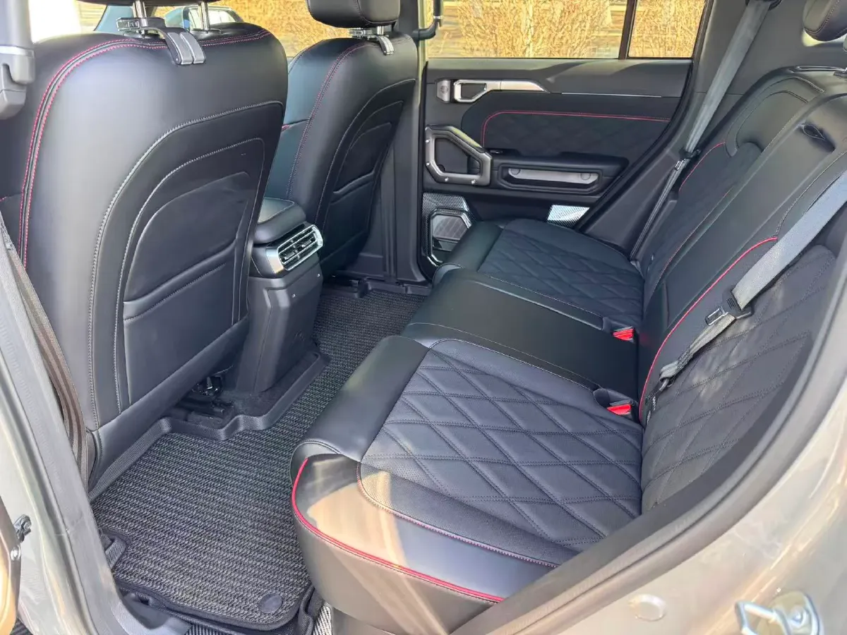 2026 Jetour Traveller 2.0T 254HP L4 7DCT,autocango,china used car exporter,china ev exporter,chinese used car exporter,chinese used ev exporter