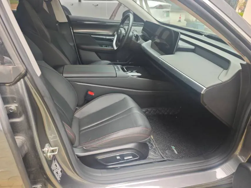 2022 Xpeng P7 BEV 70.8KWH,autocango,china used car exporter,china ev exporter,chinese used car exporter,chinese used ev exporter