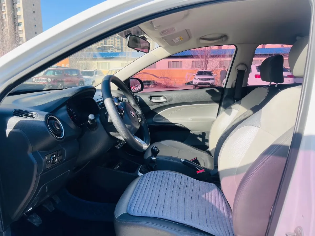 2017 Kia Pegas 1.4L 95HP L4 5MT,autocango,china used car exporter,china ev exporter,chinese used car exporter,chinese used ev exporter
