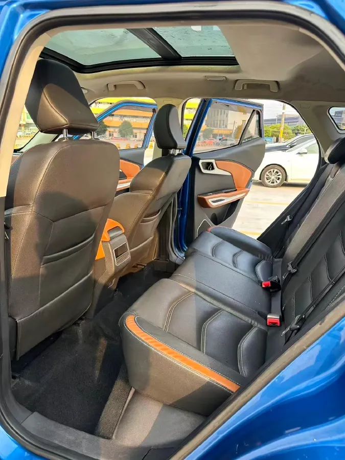 2017 Zotye T300 1.5T 144HP L4 CVT,autocango,china used car exporter,china ev exporter,chinese used car exporter,chinese used ev exporter