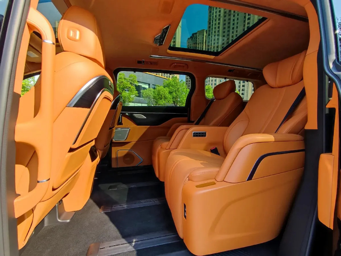 2024 Voyah ZhuiGuang 1.5T 136HP L4 PHEV 43KWH,autocango,china used car exporter,china ev exporter,chinese used car exporter,chinese used ev exporter