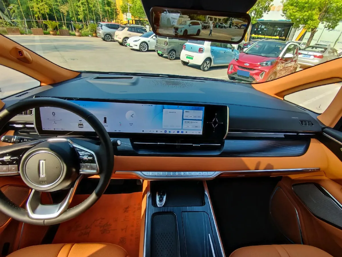 2024 Voyah ZhuiGuang 1.5T 136HP L4 PHEV 43KWH,autocango,china used car exporter,china ev exporter,chinese used car exporter,chinese used ev exporter