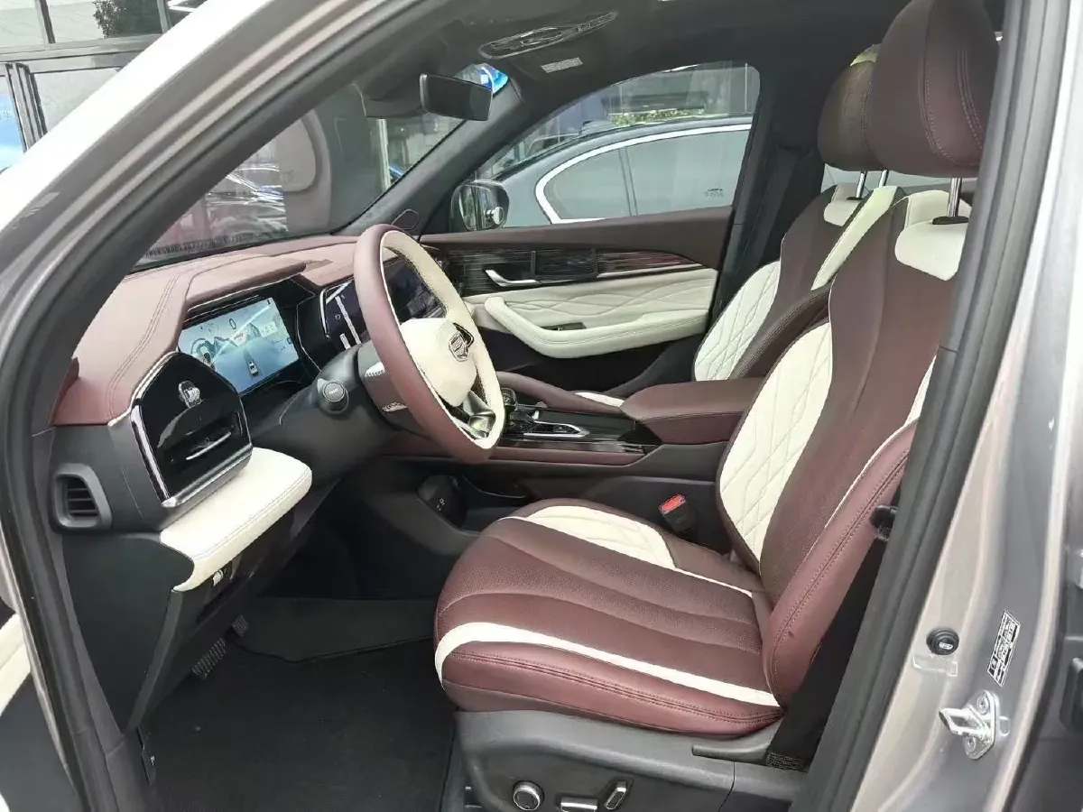 2021 Geely Monjaro 2.0T 218HP L4 7DCT,autocango,china used car exporter,china ev exporter,chinese used car exporter,chinese used ev exporter