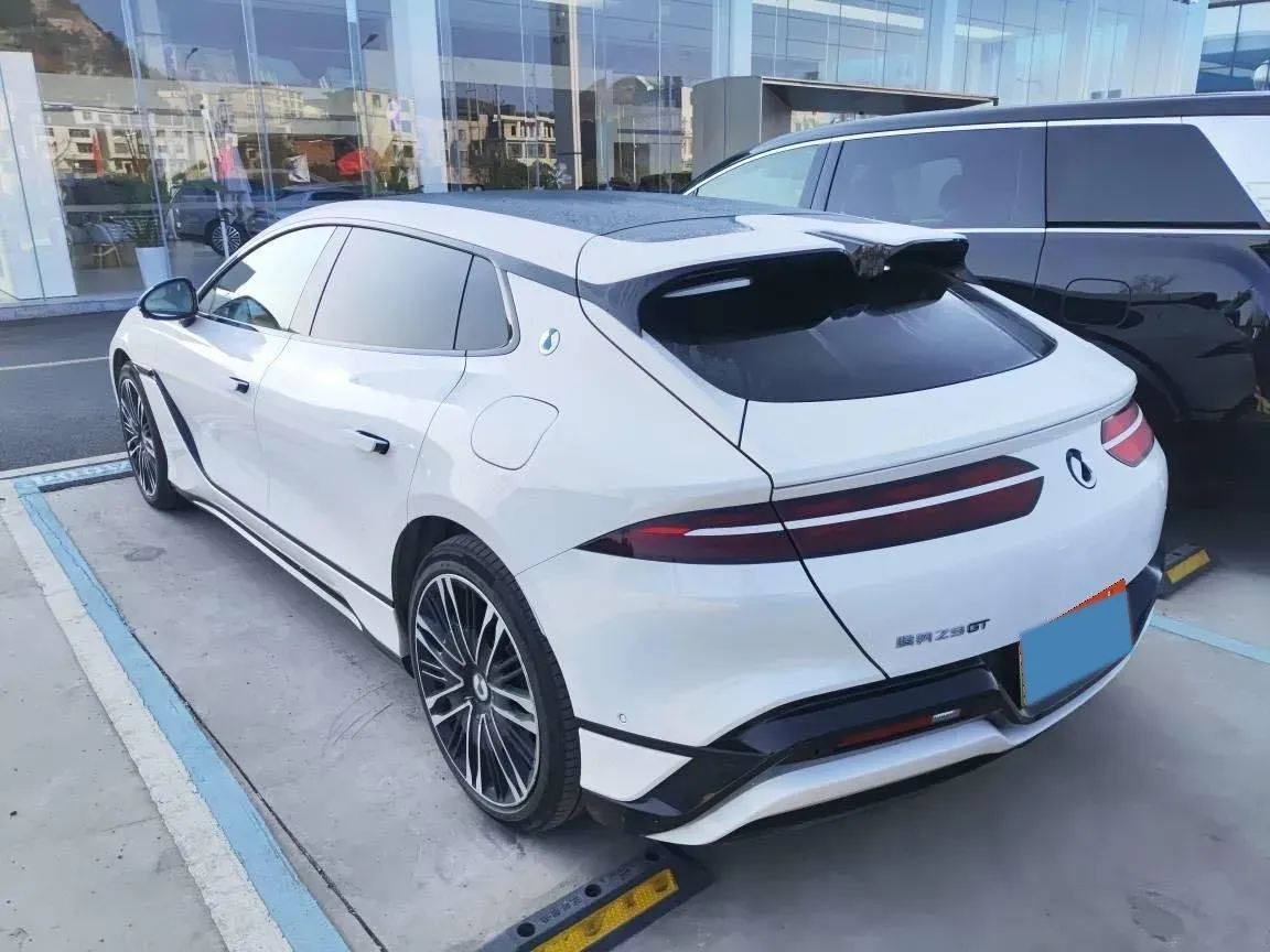 2024 Denza DenzaZ9GT 2.0T 207HP L4 E-CVT PHEV 38.5KWH,autocango,china used car exporter,china ev exporter,chinese used car exporter,chinese used ev exporter