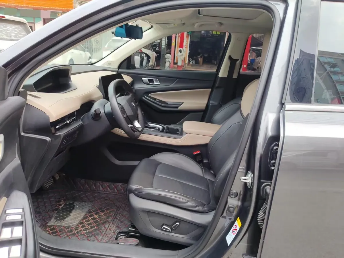 2022 ChangAn CS55 Plus 1.5T 180HP L4 7DCT,autocango,china used car exporter,china ev exporter,chinese used car exporter,chinese used ev exporter