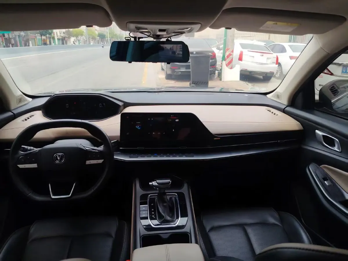 2022 ChangAn CS55 Plus 1.5T 180HP L4 7DCT,autocango,china used car exporter,china ev exporter,chinese used car exporter,chinese used ev exporter