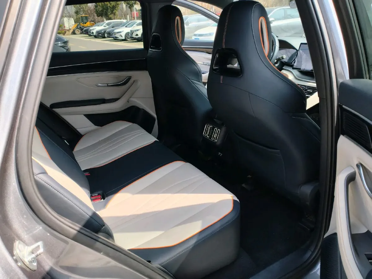 2023 BYD Song Plus BEV 71.8KWH,autocango,china used car exporter,china ev exporter,chinese used car exporter,chinese used ev exporter