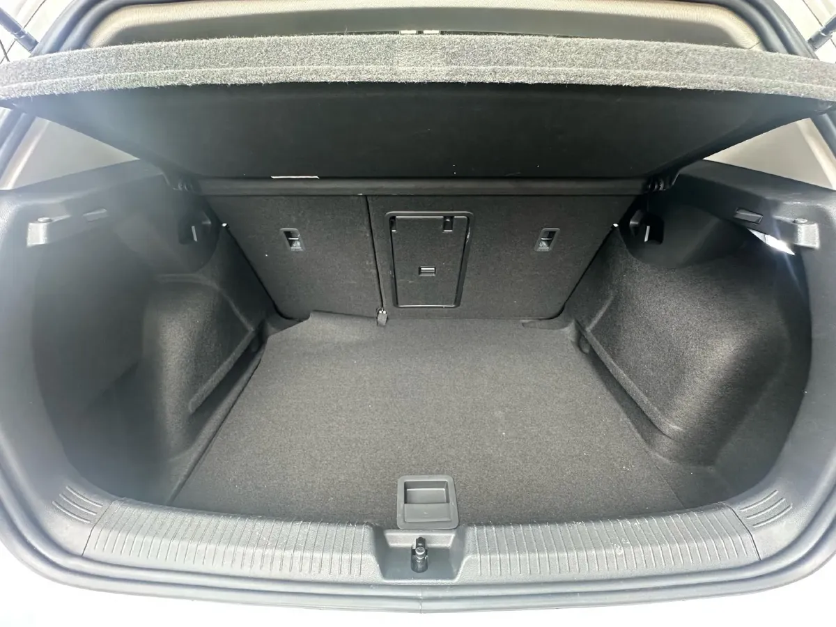 2021 Volkswagen Golf 1.4T 150HP L4 7DCT,autocango,china used car exporter,china ev exporter,chinese used car exporter,chinese used ev exporter