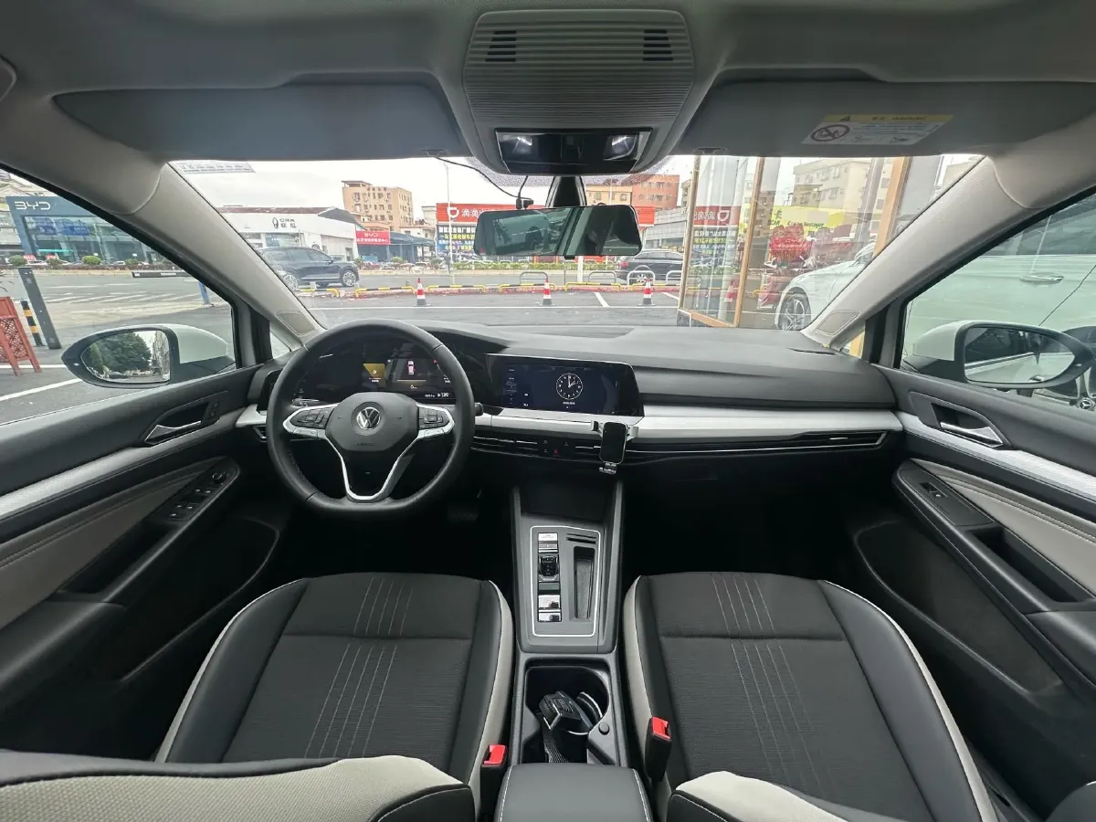 2021 Volkswagen Golf 1.4T 150HP L4 7DCT,autocango,china used car exporter,china ev exporter,chinese used car exporter,chinese used ev exporter