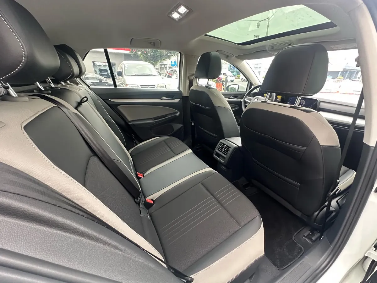 2021 Volkswagen Golf 1.4T 150HP L4 7DCT,autocango,china used car exporter,china ev exporter,chinese used car exporter,chinese used ev exporter