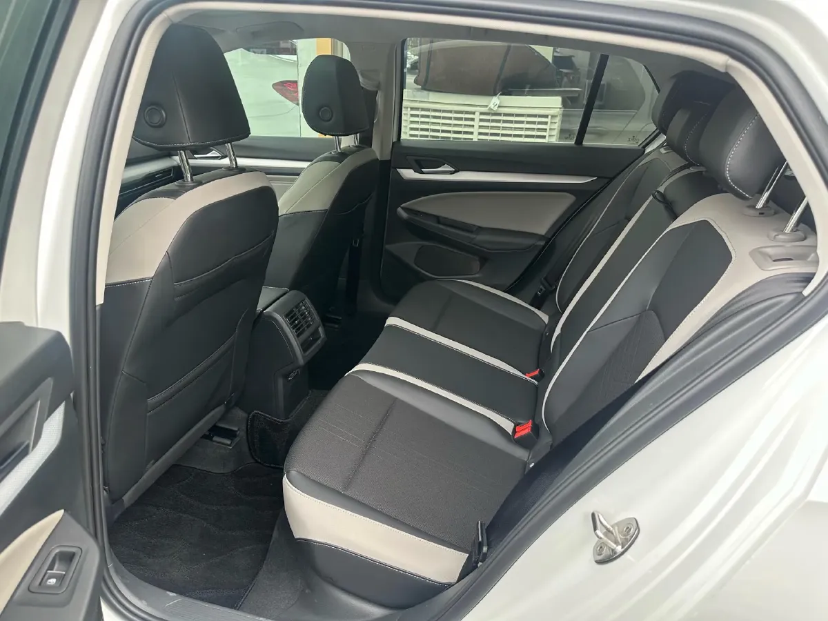 2021 Volkswagen Golf 1.4T 150HP L4 7DCT,autocango,china used car exporter,china ev exporter,chinese used car exporter,chinese used ev exporter