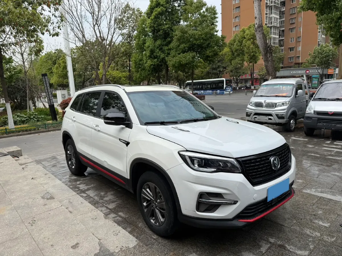2021 ChangAn CS75 1.5T 178HP L4 7DCT,autocango,china used car exporter,china ev exporter,chinese used car exporter,chinese used ev exporter