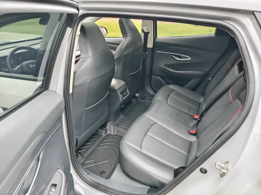 2020 ChangAn UNI-T 1.5T 180HP L4 7DCT,autocango,china used car exporter,china ev exporter,chinese used car exporter,chinese used ev exporter