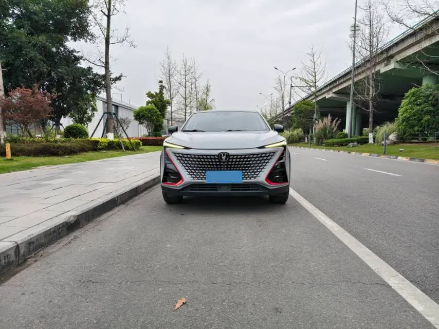 2020 ChangAn UNI-T 1.5T 180HP L4 7DCT,autocango,china used car exporter,china ev exporter,chinese used car exporter,chinese used ev exporter