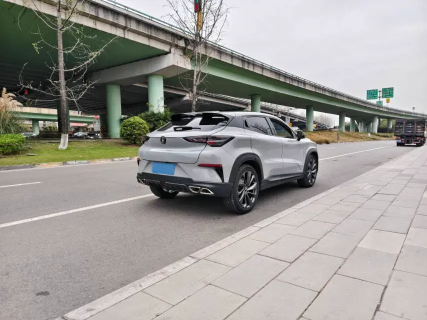 2020 ChangAn UNI-T 1.5T 180HP L4 7DCT,autocango,china used car exporter,china ev exporter,chinese used car exporter,chinese used ev exporter