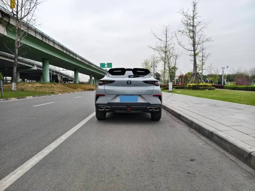 2020 ChangAn UNI-T 1.5T 180HP L4 7DCT,autocango,china used car exporter,china ev exporter,chinese used car exporter,chinese used ev exporter