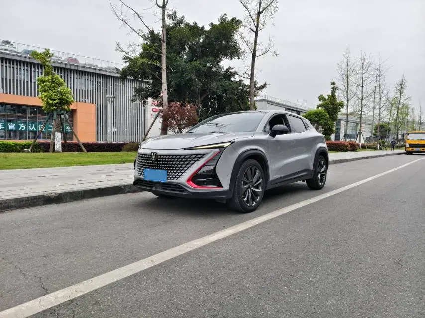 2020 ChangAn UNI-T 1.5T 180HP L4 7DCT,autocango,china used car exporter,china ev exporter,chinese used car exporter,chinese used ev exporter